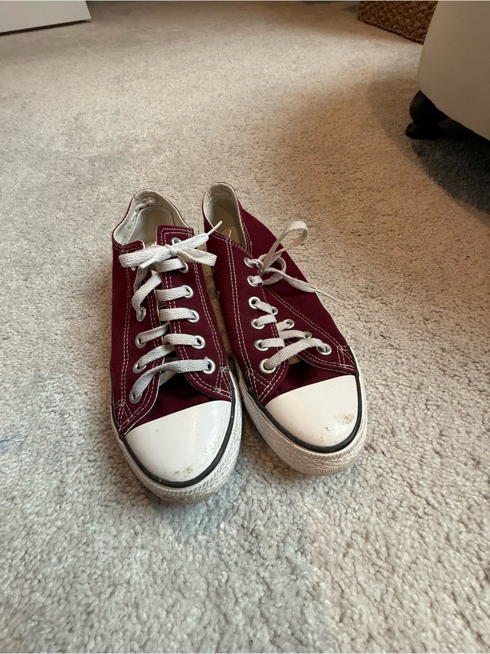 Converse Burgundy Canvas Low-Top Lace-Up Sneakers